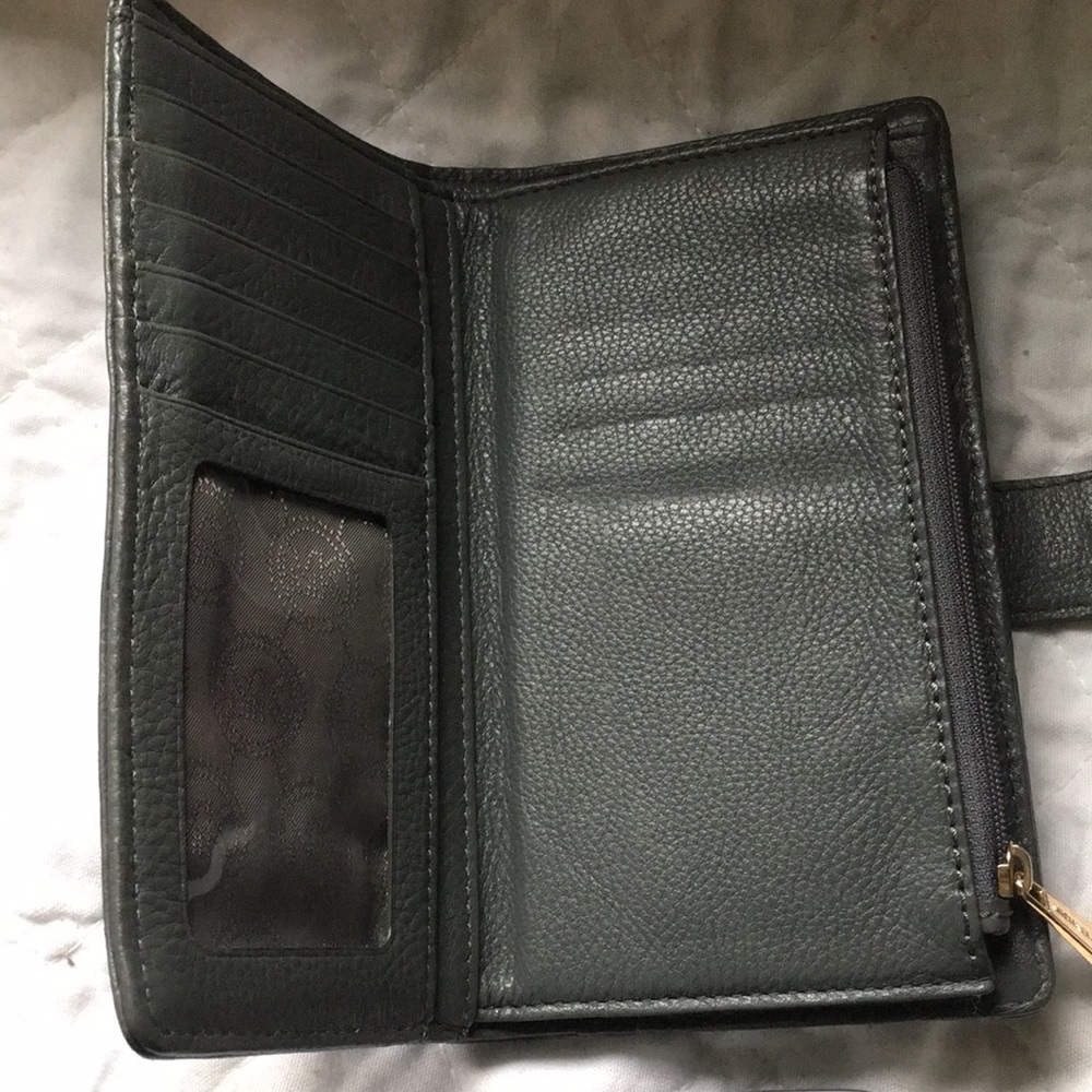 Wallet - Picture 2 of 5